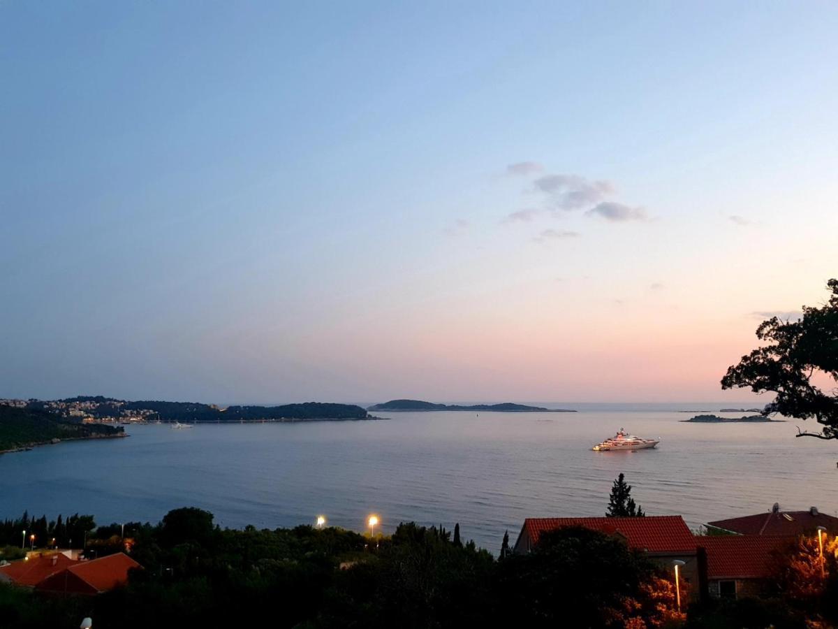 Ardura Shimmering On The Sea Mlini Buitenkant foto